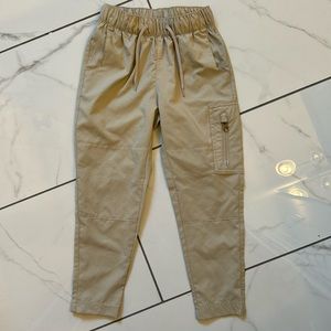 NWOT boys Columbia Omni-shade khaki pants size XXS 4/5